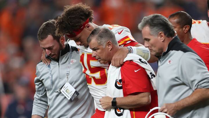 Patrick Mahomes en partido de Kansas City