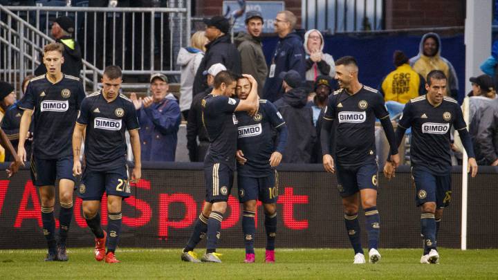 El volante mexicano había hecho un festejo a lo Francesco Totti, sin embargo, el silbante anuló lo que hubiera sido el quinto para Philadelphia Union.