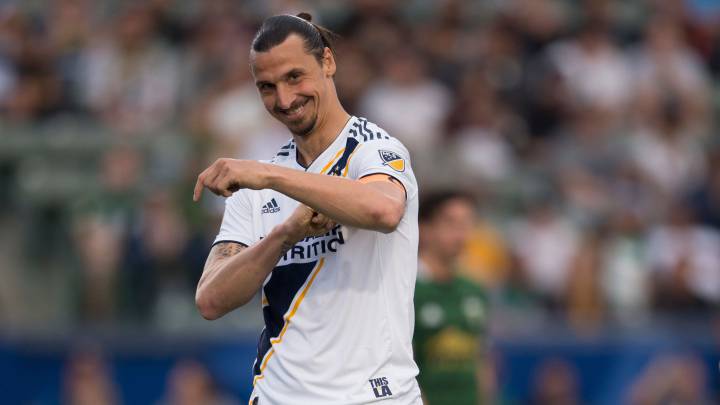 Zlatan Ibrahimovic habla sobre si el Napoli ya se comunicó con él