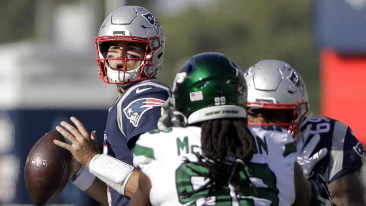 Jarred Stidham con Patriots contra Jets