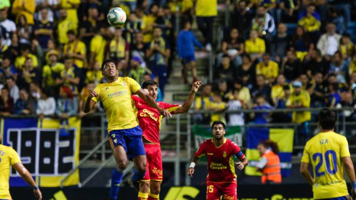 Prensa estalla contra Choco Lozano por negarse a Honduras