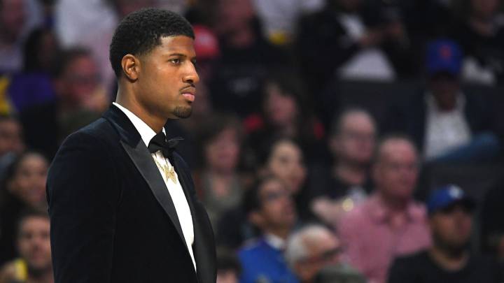 Paul George en el inicio de temporada contra Lakers