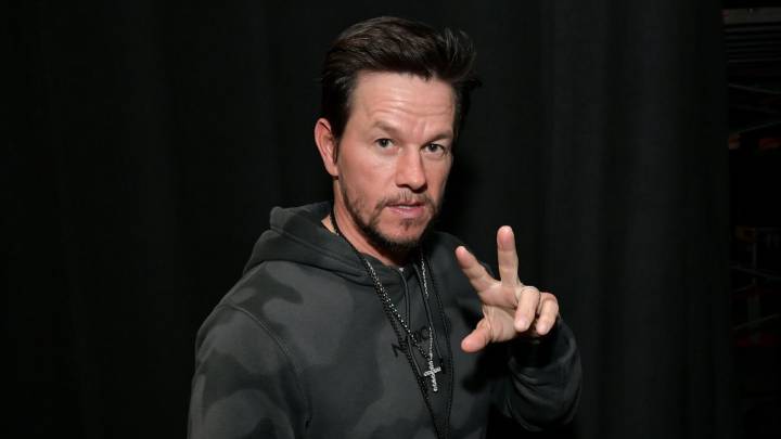 Mark Wahlberg hace un llamado sus fans para no caer en estafas