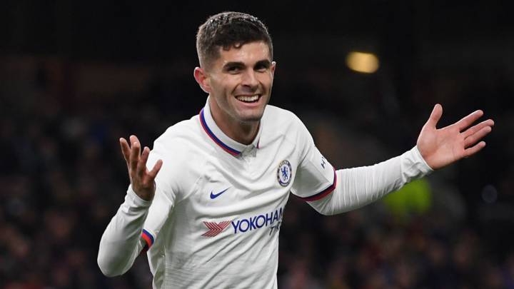 Chistian Pulisic marcó un hat-trick perfecto con el Chelsea y se convirtió en el segundo estadounidense en anotar un triplete en la Premier League.