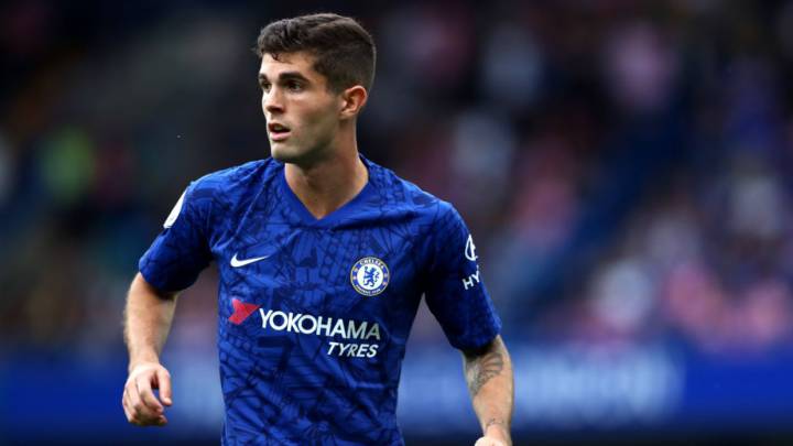 El jugador estadounidense provocó que los reflectores fueran hacia él después de anotar tres tantos en la victoria del Chelsea sobre Burnley.