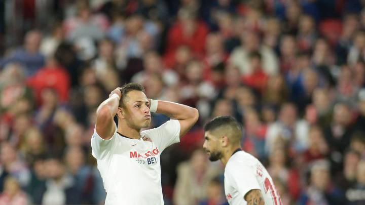 Chicharito se pierde la primera clara de abrir el marcador
