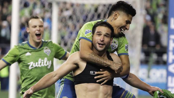 El volante uruguayo la prendió de pierna izquierda y Seattle Sounders le dio la vuelta al marcador ante LAFC.