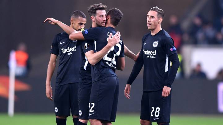 Timothy Chandler, eufórico tras goleada del Eintracht al Bayern
