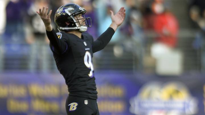 Justin Tucker celebrando un gol de campo