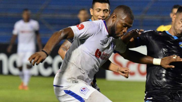 Este domingo por la tarde se llevó a cabo el esperado duelo pendiente por la fecha 3 de la Liga de Honduras y Olimpia marcó diferencia con sus goles.