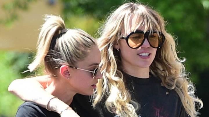 Kaitlynn Carter revela la verdad sobre su romance con Miley