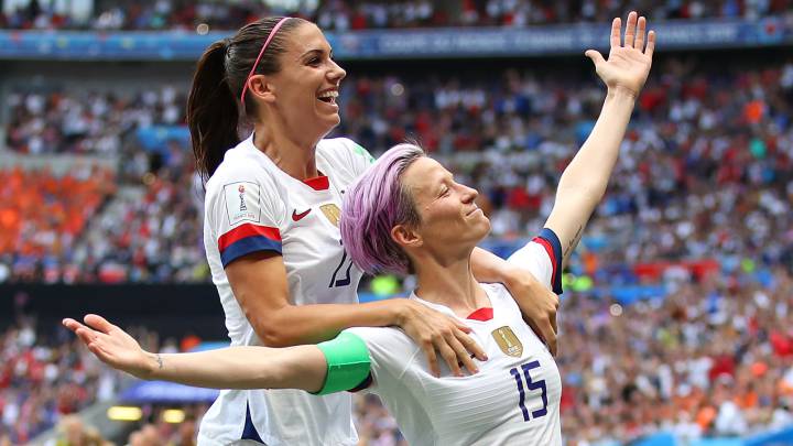 La campeona mundial con Estados Unidos volvió a hablar sobre la igualdad salarial en el fútbol femenil y pidió a las jugadores seguir luchando por ello.