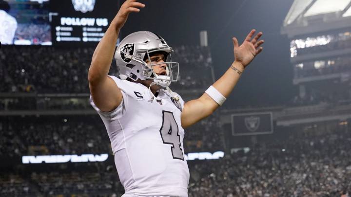 Derek Carr con Raiders