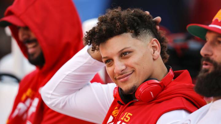 Patrick Mahomes en partido de Kansas City
