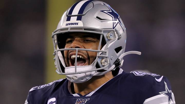 Dak Prescott en partido de Cowboys