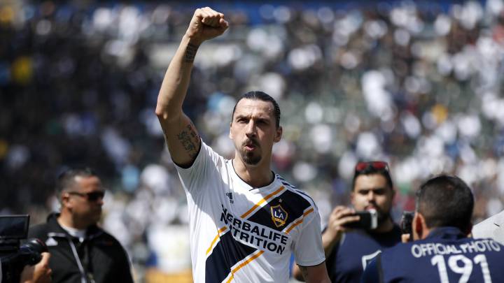 Zlatan Ibrahimovic se despidió de la MLS y de inmediato, las redes sociales estallaron especulando sobre el futuro del ahora exdelantero de LA Galaxy.