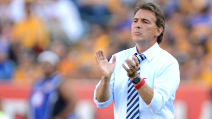 Carlos de los Cobos: "Mucha afición no sabe de fútbol"