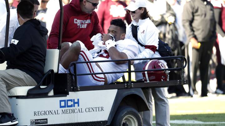Tua Tagovailoa fuera el resto de la temporada de la NCAA