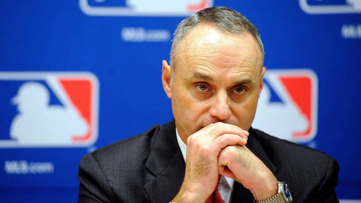 Rob Manfred en conferencia de la MLB