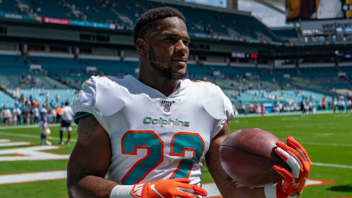 Mark Walton en partido de Dolphins