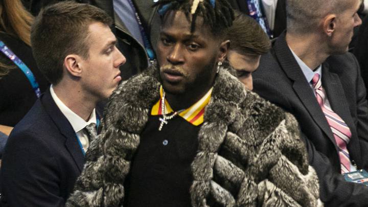 Antonio Brown con Raiders