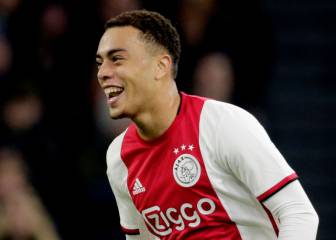 ¡Se estrena! Sergiño Dest hizo su primer gol con el Ajax