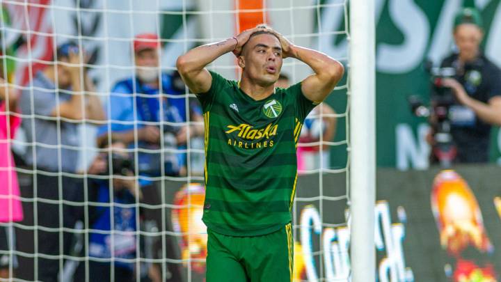 Portland Timbers rescindió el contrato al delantero argentino luego de sus problemas en el control de adicciones de la MLS, algo que le ha causado problemas de cara a su futuro.