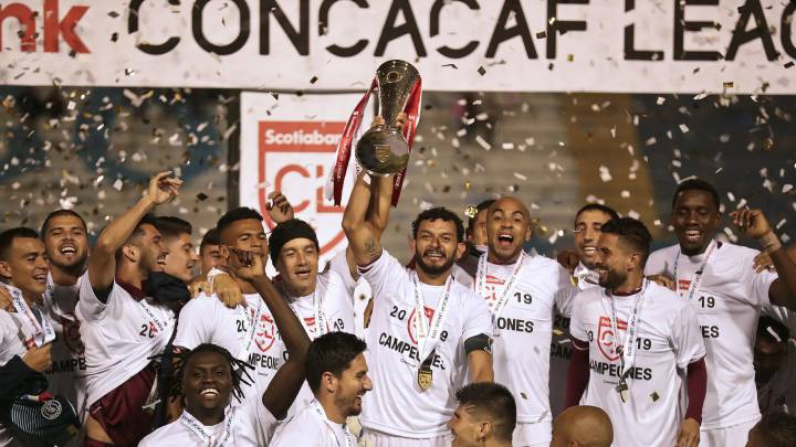 Con Keylor Navas como estandarte, el conjunto parisino felicitó a Saprissa por el campeonato conseguido el pasado martes ante Motagua.