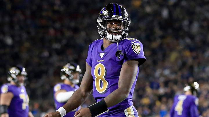 Lamar Jackson frente a Rams