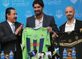 Demandan a Santa Tecla por contratar al 'Loco' Abreu