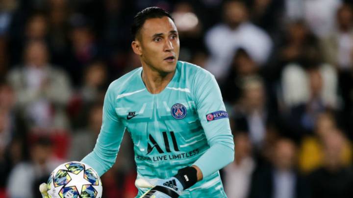 El cancerbero tico no se olvida del club de sus amores y pese a la distancia por jugar en el Paris Saint-Germain se mantiene al tanto de ellos…