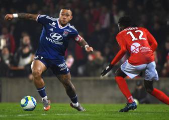 ¡Golazo de Depay! Revive el doblete del capitán del Lyon