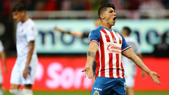 La reacción de los expertos en USA tras llegada de Alan Pulido