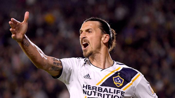 Detalles contractuales frenarían llegada de Zlatan a Milán