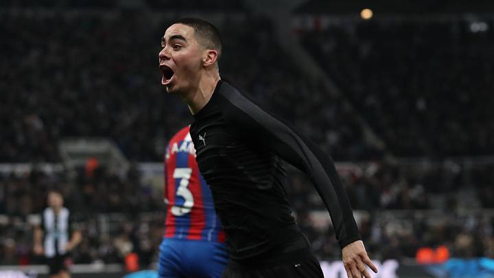 El mediocampista paraguayo ha tenido un primer año complicado en la Premier League y tras meses de espera llegó su anhelada anotación oficial.