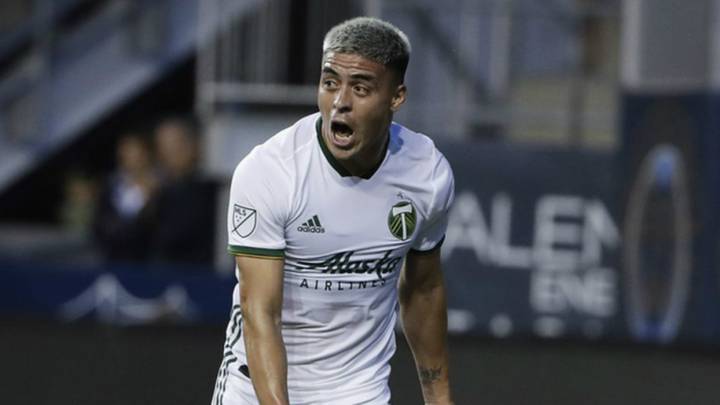 El delantero que jugara para Necaxa y Portland Timbers tendría un nuevo pretendiente, ahora en su natal país. Su futuro se decidiría en semanas.