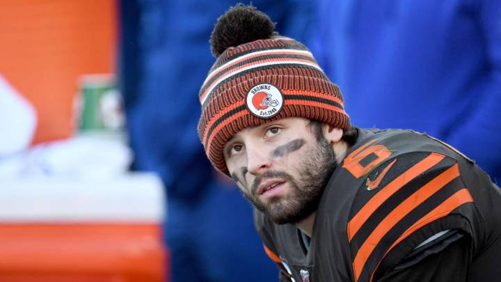 Baker Mayfield en partido de los Browns
