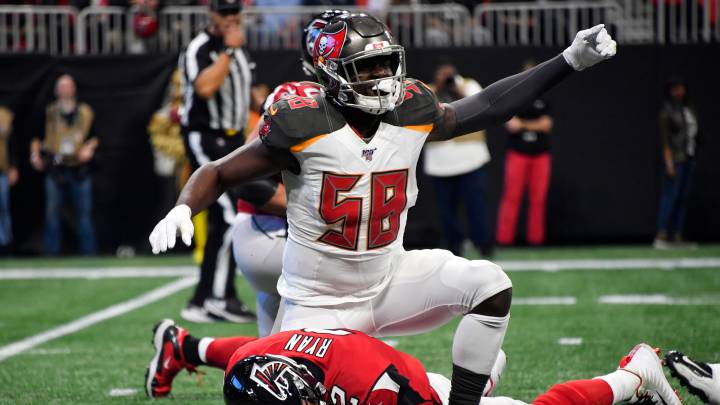 Shaquil Barrett captura a Matt Ryan