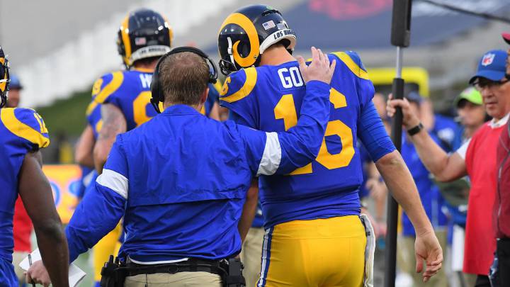 McVay y Goff en las laterales