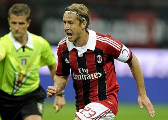 ¿Qué fue de Massimo Ambrosini, ex del AC Milan?