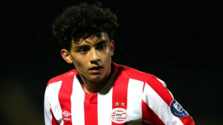 Richard Ledezma es considerado en el primer equipo del PSV