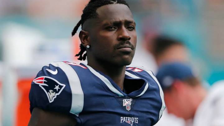 El receptor mandó polémicos mensajes y dejó en claro que la siguiente temporada solo buscará jugar con los New England Patriots y nadie más.