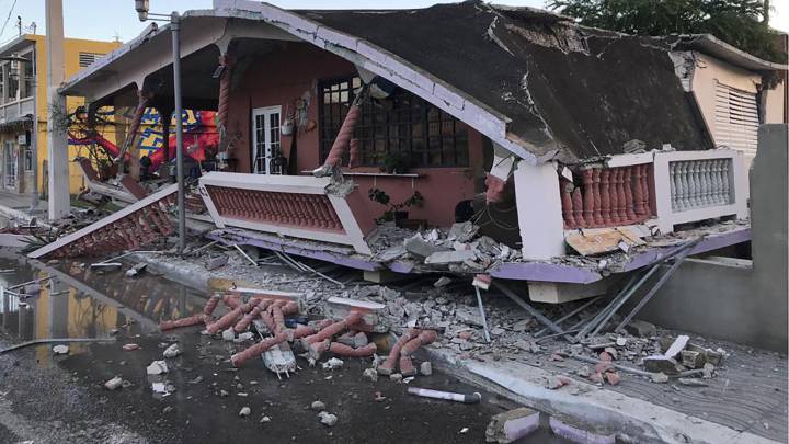Declaran a Puerto Rico en emergencia tras fuerte terremoto