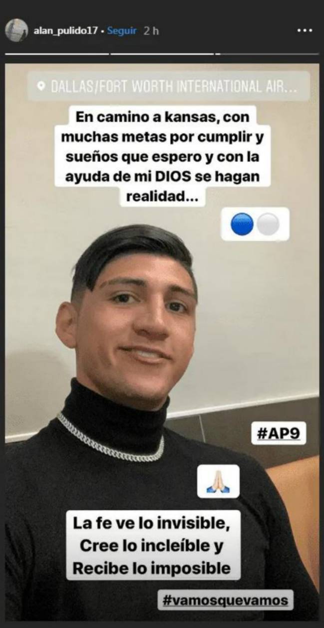 Alan Pulido ya viajó a Kansas para integrarse a su club