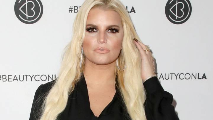 Jessica Simpson revela que fue víctima de abuso a los 6 años
