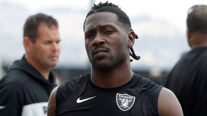 Antonio Brown con Raiders