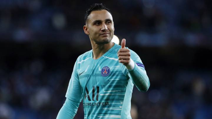 Keylor Navas durante un partido con el PSG.