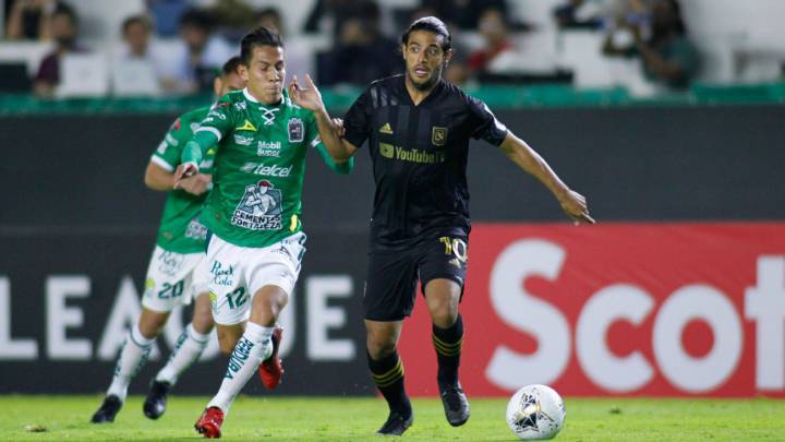 Carlos Vela es abucheado en el partido de ida contra León