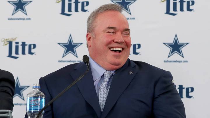 Mike McCarthy en conferenica de prensa