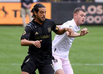 Bob Bradley pone a Carlos Vela a la altura de Stoichkov y Salah